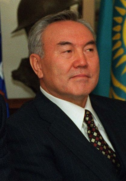 File:Nuraslan Näzbek-ulı.jpg
