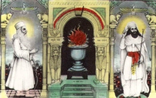 Zoroastrian fire altar, Zarathustra at r.