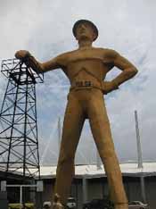 File:Golden Driller Sm.jpg